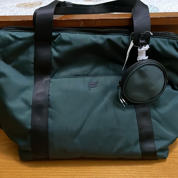 The Everyday Tote from Fabletics. - Picture 2 of 2